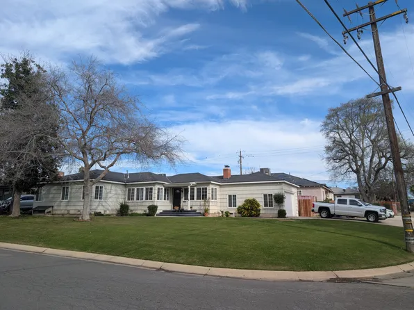 2401 Lomita Verde Dr, Bakersfield, CA 93305