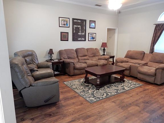 5th image of 15618 Regian Dr