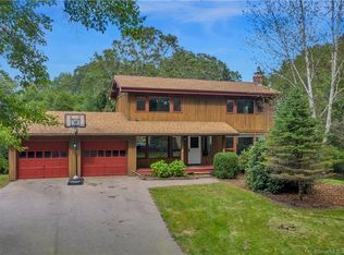 18 Pellegrino Rd, Stonington, CT 06378