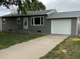 1050 6th St, Gering, NE 69341
