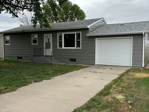 1050 6th St, Gering, NE 69341