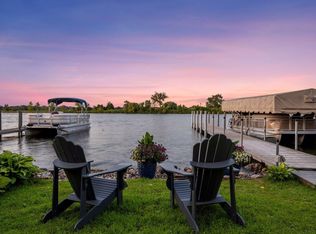 2819 McKenzie Point Rd, Wayzata, MN 55391
