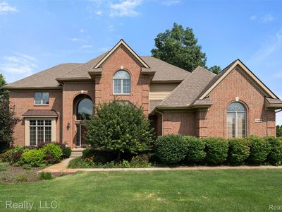 9968 Tuscany Valley Way, South Lyon, MI, 48178