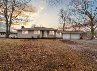 16529 Division Dr, Marshall, MI 49068