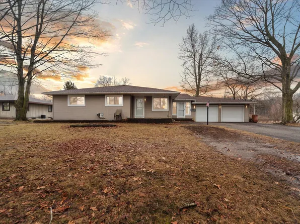 16529 Division Dr, Marshall, MI 49068