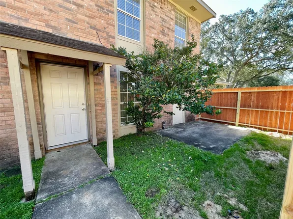 1902 Avenue B, Katy, TX 77493