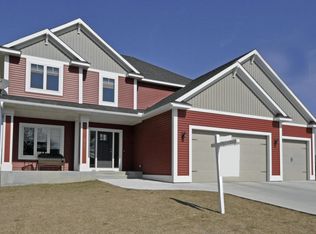 3587 Woodstone Dr SW, Rochester, MN 55902