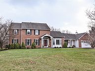 37 Coach Side Ln, Pittsford, NY 14534 | Zillow