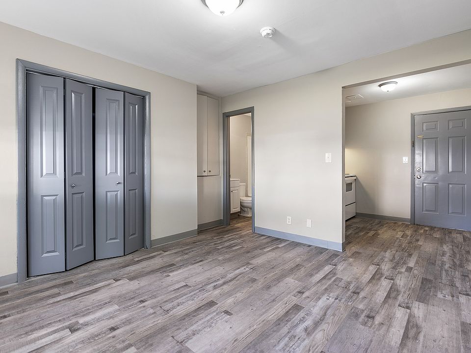 Saluki Apartments - 405 E College St Carbondale IL | Zillow