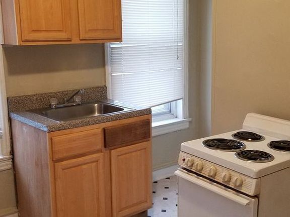 4th image of 216 N 54th St APT 3