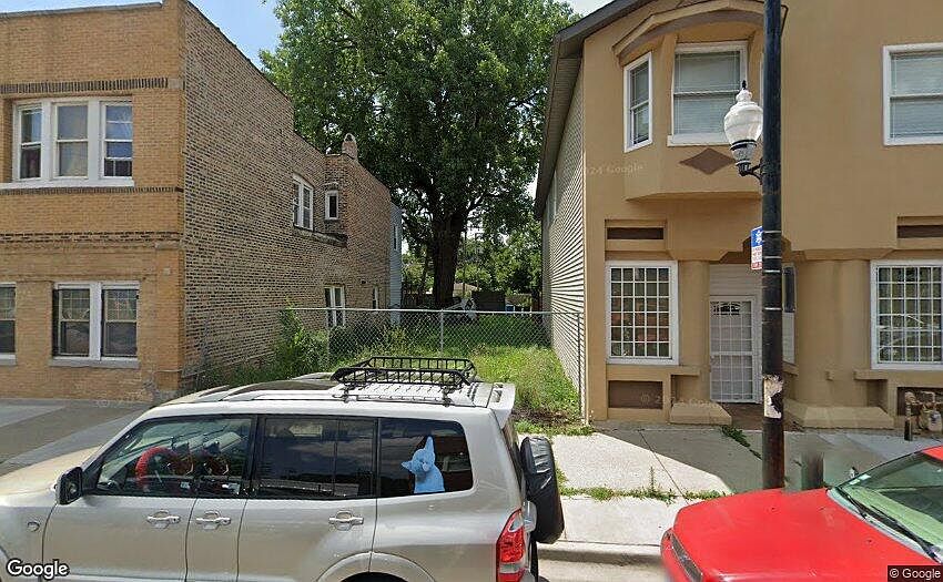 1st image of 1847 W 59th St