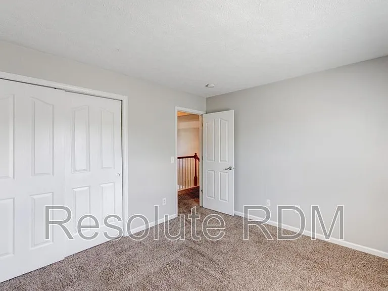 8262 Plumwood Ln — Photo 23