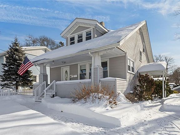 2nd image of 202 Phillips St