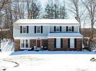 19520 Scenic Harbour Dr, Northville, MI