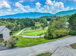 211 Pioneer Trce, Townsend, TN 37882