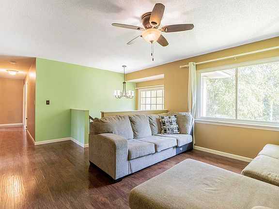 4th image of 8875 Sedman Rd