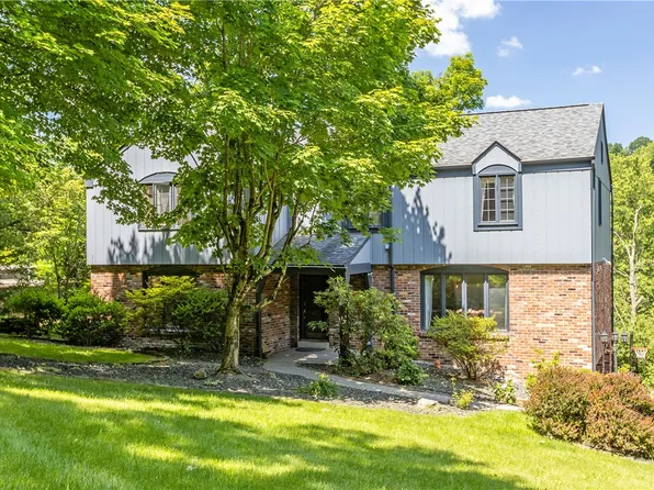 226 Hemlock Dr, McMurray, PA 15317