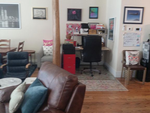 3rd image of 282 Glen St #2A