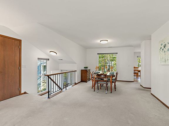 5th image of 1002 Boston Cir #1002
