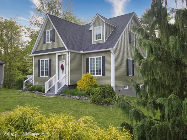 54 Shore Drive, Elizaville, NY 12523