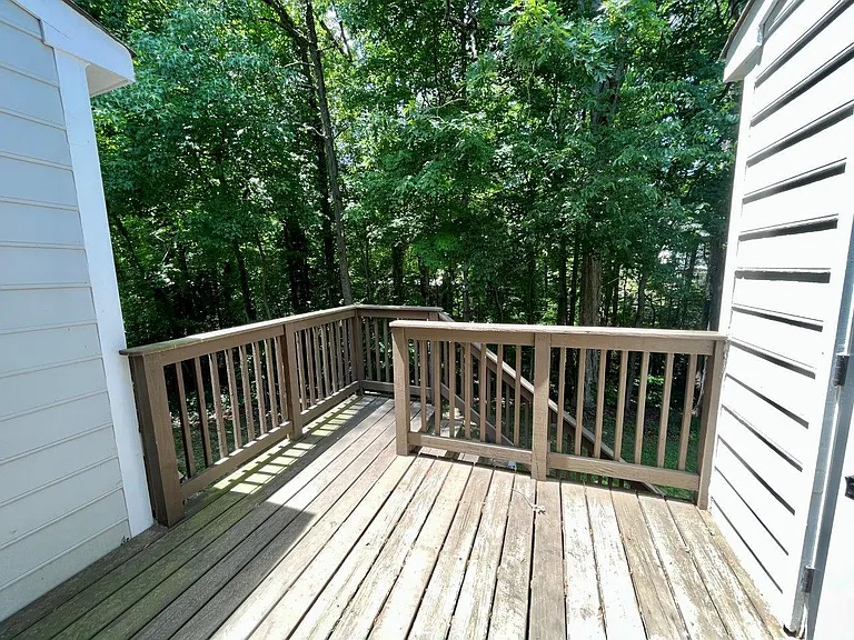 1602 Collegeview Ave — Photo 11