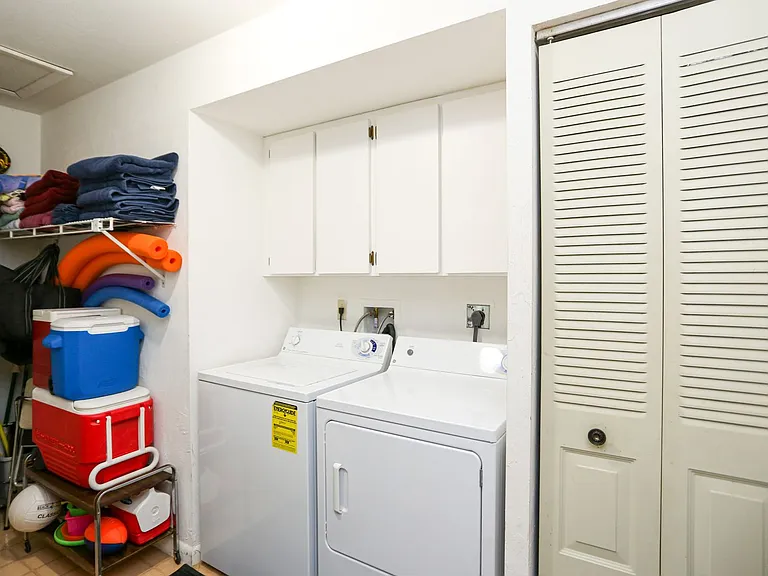 4030 Northlight Dr — Photo 19