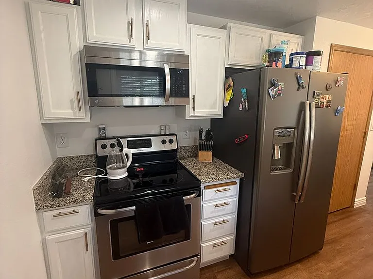 2486 E Mendota Dr — Photo 4