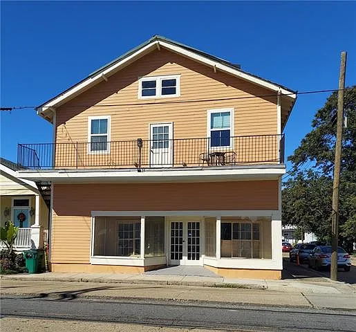 601 4th St #D — Photo 1