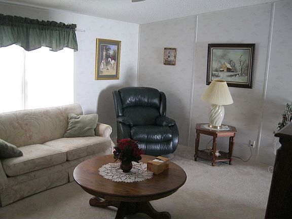 4th image of 28210 River Run Dr