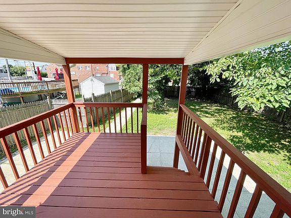 5th image of 1938 Cedar Ln