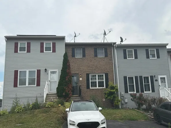 54 Privet Dr, Etters, PA 17319