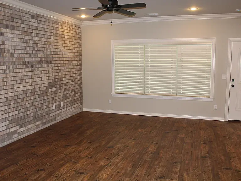 3 bed, 2.5 bath, 1515 sqft, $1,595 — Photo 4