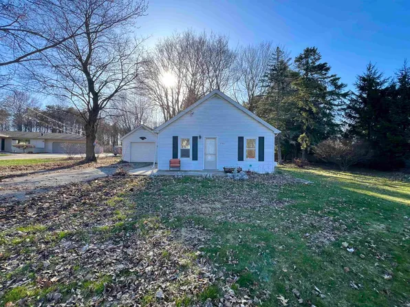 3765 N River Rd, Freeland, MI 48623
