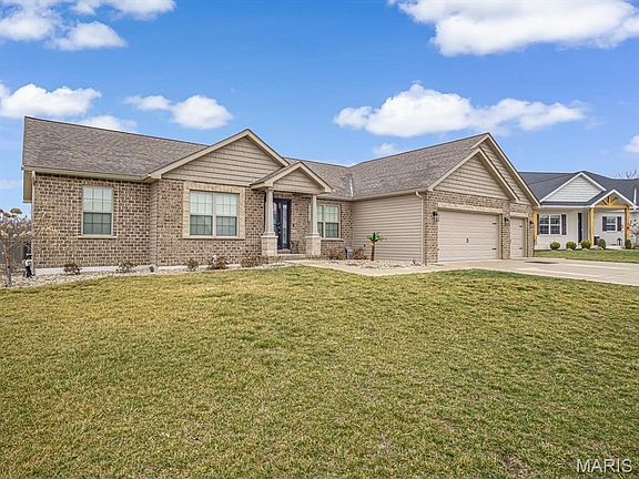 2nd image of 313 Quentin Ct