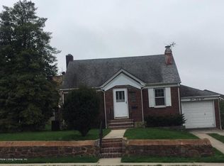 358 Giffords Ln, Staten Island, NY 10308