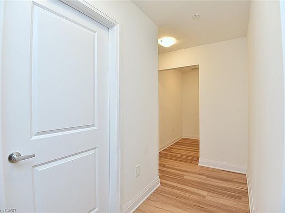 5th image of 1936 Rymal Rd E #211