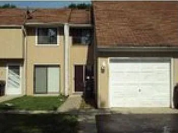 403 S Belmont Ave photo 1