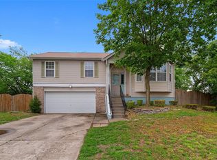 105 Christina Marie Dr, O'Fallon, MO