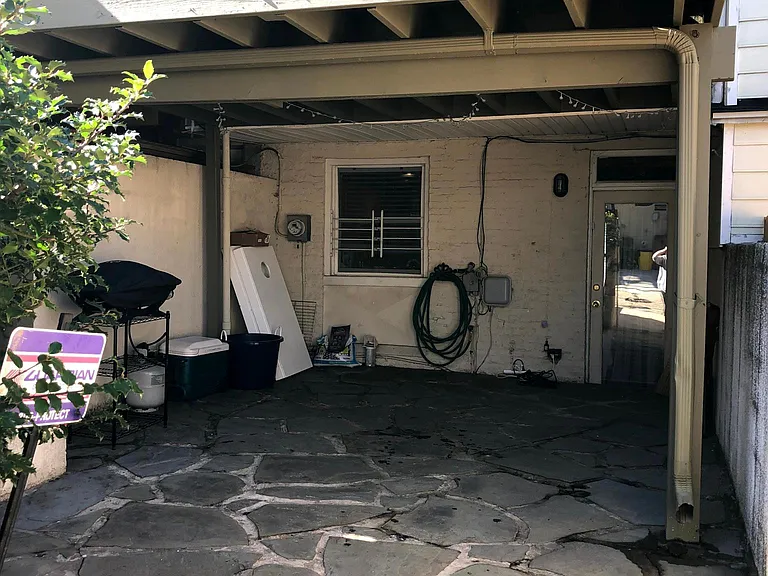511 S Bouldin St — Photo 10