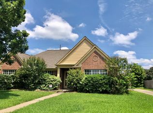 9419 Emery Hill Dr, Sugar Land, TX 77498
