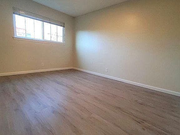 5th image of 32255 Tulipwood Ln