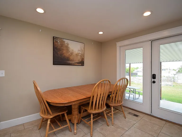 3638 W Jasmine St — Photo 20