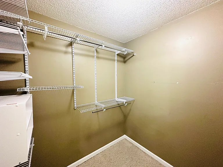 101 Foxwatch Cir — Photo 47