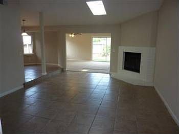 4th image of 4075 Deer Run Way
