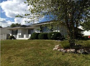 1201 Old Post Rd, Evansville, IN 47710