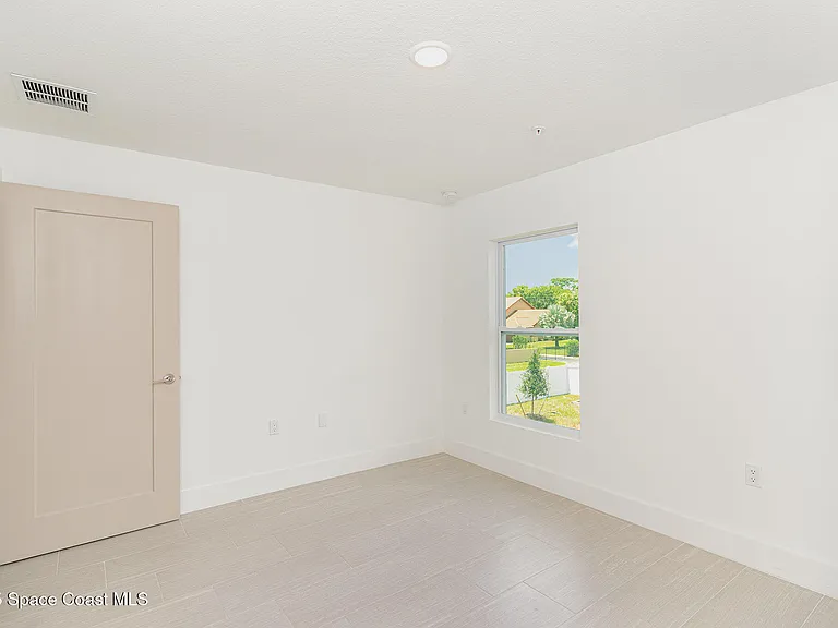 1635 Par St NE #2202 — Photo 26
