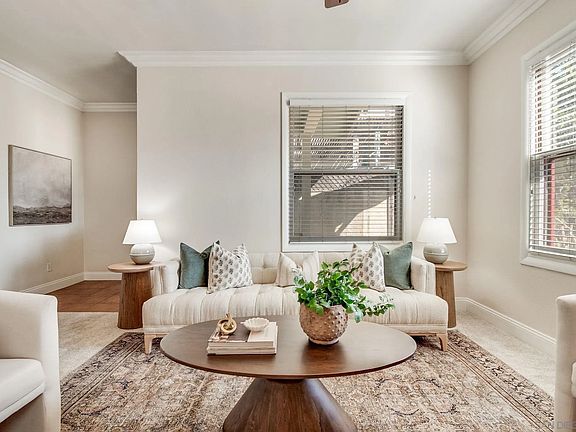 4th image of 2040 Dale St #42