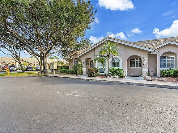 2nd image of 3181 Holiday Springs Boulevard