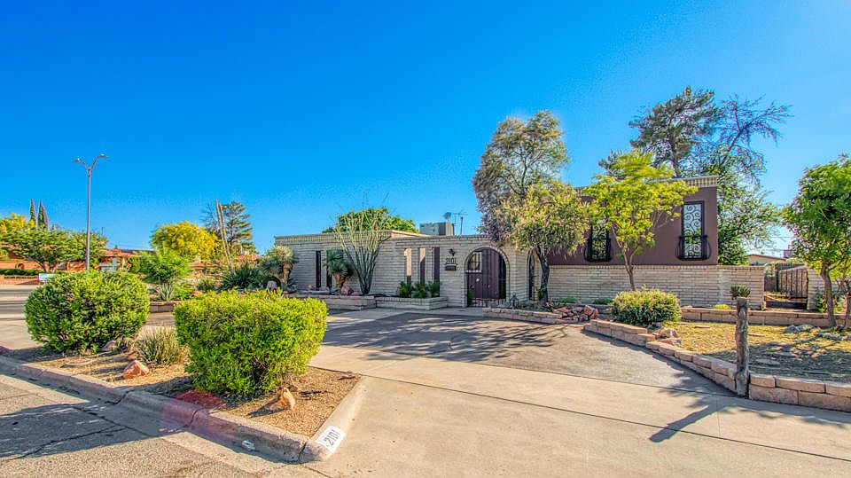 1st image of 2101 Woodfin Dr