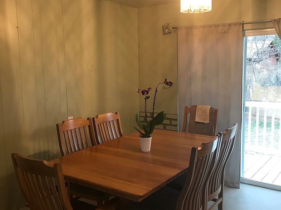 2nd image of 1121 Ponderosa Dr